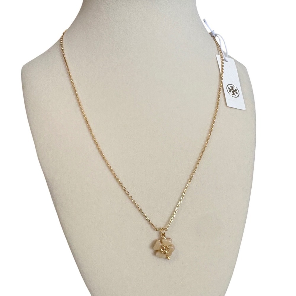 Tory Burch Kira Clover Pendant Necklace Gold Tone Semi-Precious Stone Logo NEW